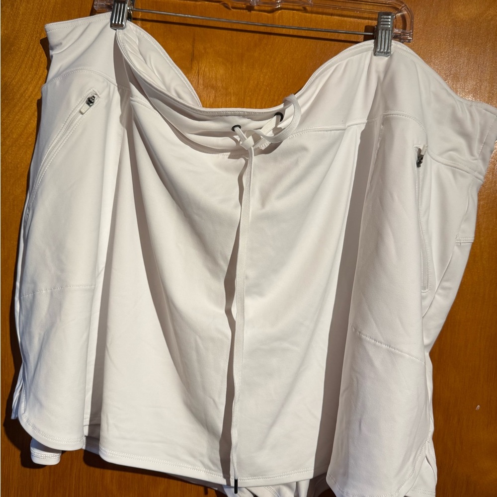 Tek Gear White On-the-Go skort